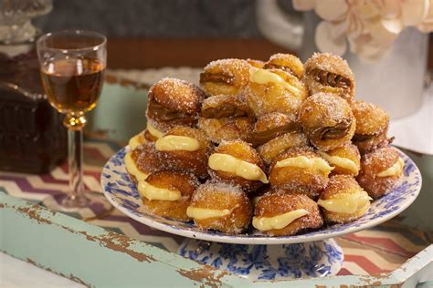 Buñuelos de viento rellenos de crema y dulce de leche Video La