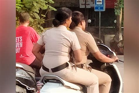 Traffic Rules Mumbai Traffic Police Assured That Action Will Be Taken Against 2 Women Police