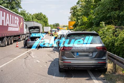 Mehrere Verletzte bei Schwieberdingen Verkehrsunfall auf das B10 Höhe