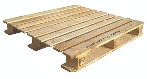 Square Rectangular Pine Wood Pinewood Four Way Pallets Capacity 800