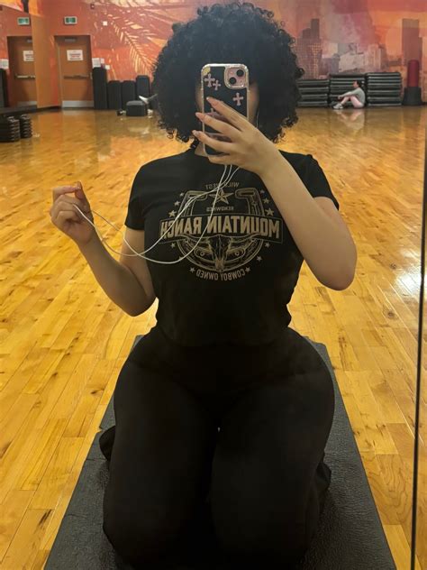 Mel Mel (@meldadel) • Instagram photos and videos