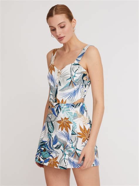 Трендовые летние комбинезоны для женщин