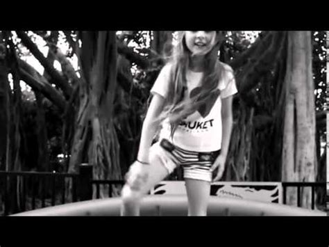 8 Year Old Girl Does Hardcore YouTube