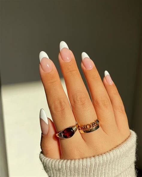 White Nails Perfect For Your Next Mani The Pink Brunette Nails