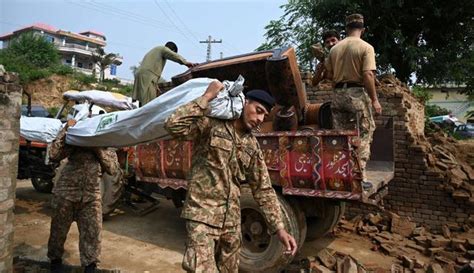 Pakist N Ascienden A Los Muertos Y A Los Heridos Por Terremoto