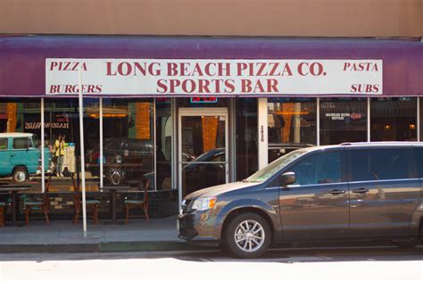 Daily 49er Pizza Fans At Lbsu Conclude Long Beach Pizza Co Has The