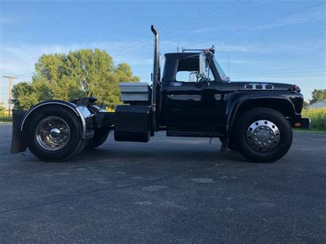 1964 Ford F 750 With 330 Md V8 Fe Rwd Ford Daily Trucks