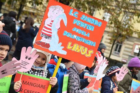 Diritti Per Linfanzia Mille Bambini In Marcia In Citt Corriere It