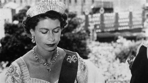 queen elizabeth iis coronation      glamour uk