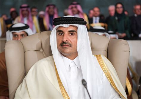 Qatar’s Emir Replaces Prime Minister With Close Aide - Bloomberg