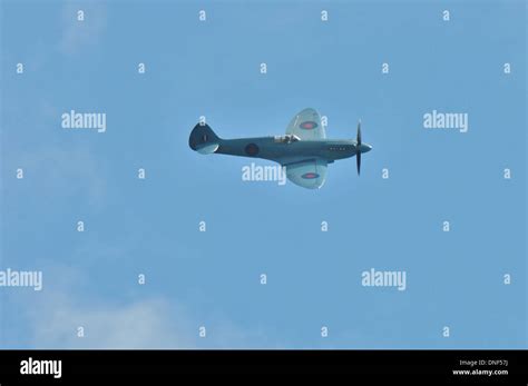 Photo Reconnaissance Spitfire Hi Res Stock Photography And Images Alamy