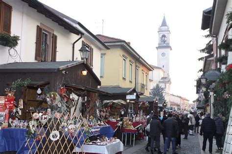 Lazzate Tornano I Mercatini Di Natale Nel Borgo Con Le Casette In