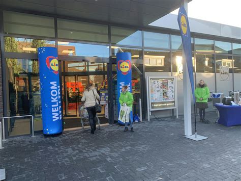 Oer Lidl In Uden Heropent Na 2 Maanden Verbouwing