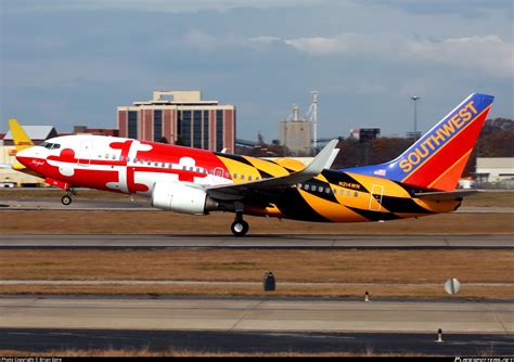 N Wn Southwest Airlines Boeing H Wl Photo By Brian Gore Id