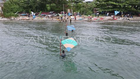 Lomba Perahu Layar Mini Antara Foto