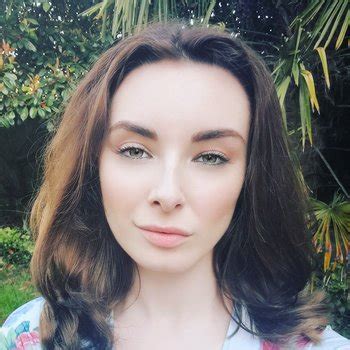 Valis Volkova Babe Page Watch This Centerfold On FreeOnes