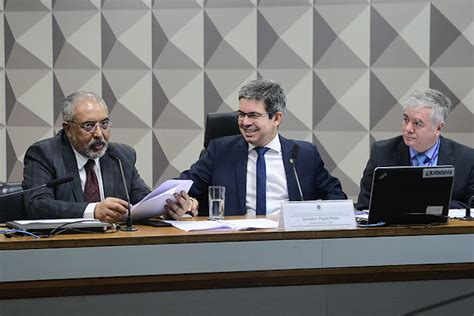 Comiss O Aprova Projeto Que Multa Bancos Que Fizerem Consignado Sem