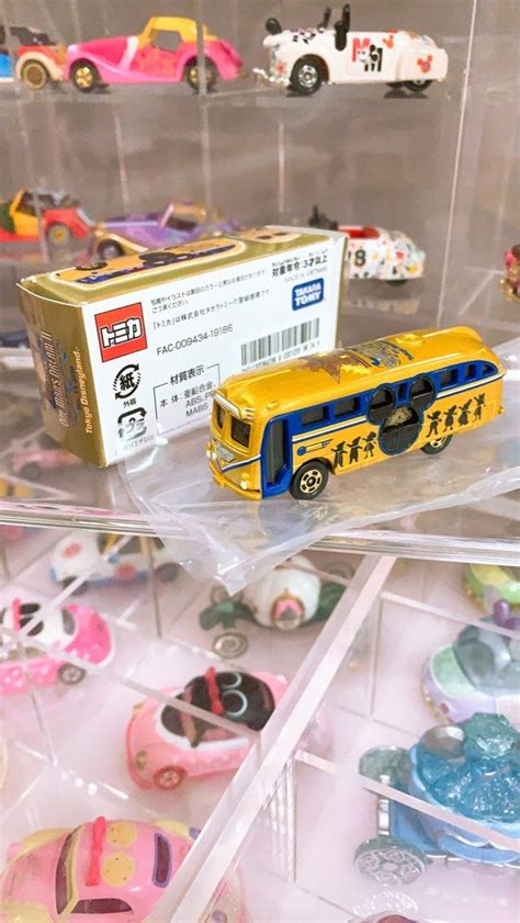 BN Authentic Tokyo Disney Resort Tomica Toy Car Bus Vehicle Collection