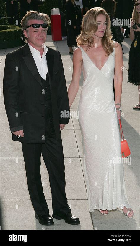 John mellencamp and his wife hi-res stock photography and images - Alamy