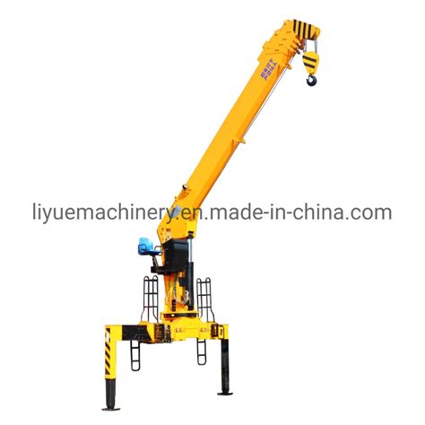 14 Ton Truck Mounted Crane Pick Up Crane Manipulator With Basket