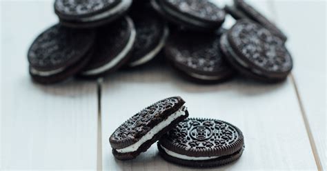 Hydrox Cookies Vs Oreos Whats The Difference Popsugar Food