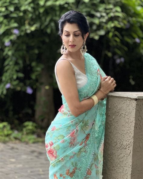 Madhavi nemkar (irtr) : r/BeautifulFemales