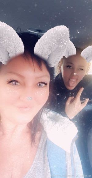 Mom Vs Daughter Leaked Nude Photos And Videos