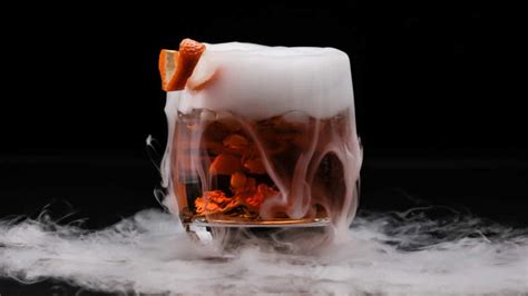 The Art of Smoke: Incorporating Smoked Flavors in Your Cocktails | by ...