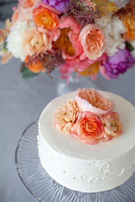 Fresh Flower Cake Topper Elizabeth Anne Designs The Wedding Blog