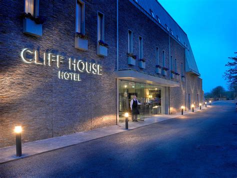 Cliff House Hotel – Celebrated Experiences