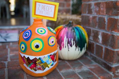 Homemade Halloween Candy Dispenser - The Nerd's Wife