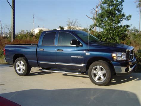 Dodge Ram 1500 Slt Laramie Quad Cabpicture 1 Reviews News Specs