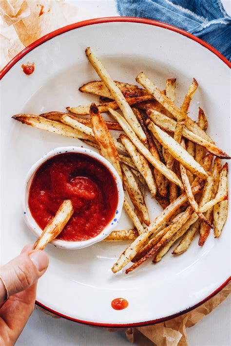 Easy Homemade Ketchup Naturally Sweetened Minimalist Baker