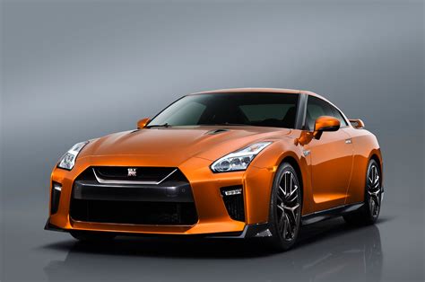 2017 Nissan GT R The Refreshed R35 5 Debuts In New York