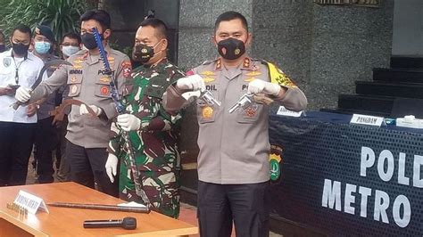 Laskar Fpi Pilih Pepet Mobil Polisi Harusnya Dilihat Komnas Ham