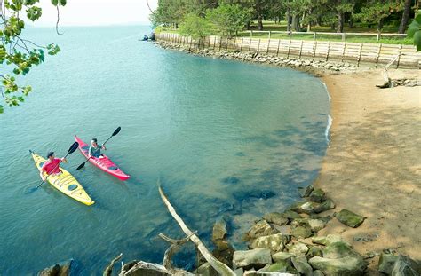 Lifestyle Kayak Launch Edge On Hudson