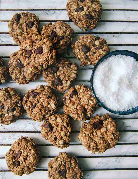 Healthy Chocolate Cookies – Simple Vegan Biscuits with Oats