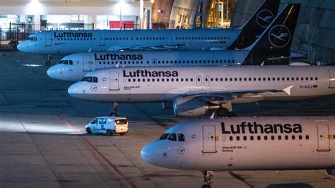 Lufthansa Streik Am Flughafen Frankfurt Was Reisende Wissen M Ssen