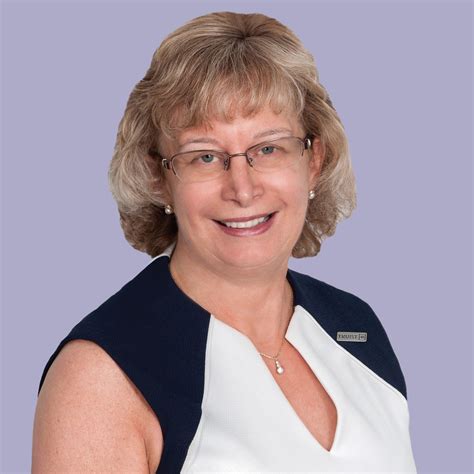 Mortgage Loan Officer Kasey Angstadt in Wyomissing, PA 19610 | Truist Bank