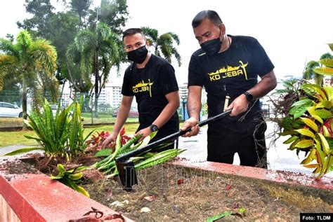 Projek Jiwa Murni Warga KD JEBAT Dekati Masyarakat Setempat Air