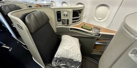 Review American Airlines Flagship First Airbus A321 Transcon