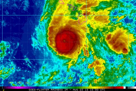 Major Floods, Numerous Landslides in Hawaii as Hurricane Nears