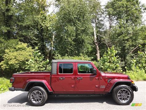 Snazzberry Pearl 2021 Jeep Gladiator 80th Anniversary Edition 4x4