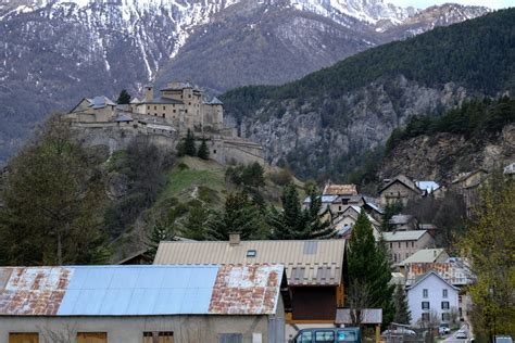 Hautes Alpes Fort Queyras la nouvelle mise aux enchères peut elle