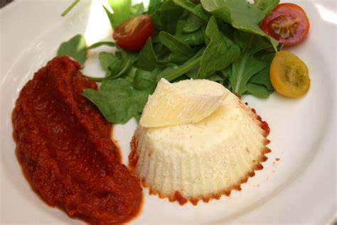 Petits Flans Au Parmesan Et Son Coulis De Tomates La P Tite Cuisine