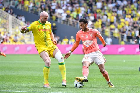 Fc Nantes Angers Les Canaris Butent Face Une Prestation Xxl