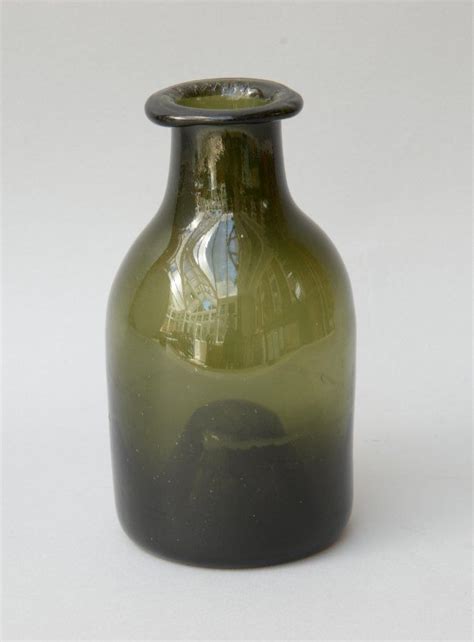 18th Century Green Glass Wide Necked Bottle 21cm Lot 525 Vintage Bottles Antiques Antique