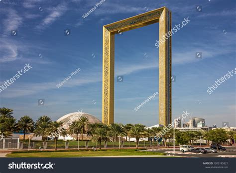 3,003 Dubai Frame View Images, Stock Photos & Vectors | Shutterstock