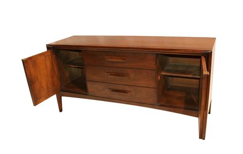 Broyhill Emphasis Mid Century Modern Sculpted Walnut Credenza Mary