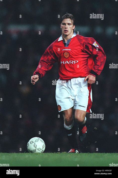 David Beckham Manchester United Fc 01 December 1997 Stock Photo Alamy